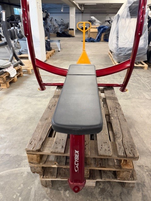 Demo - Cybex Olympic Flat Bench, Monte Carlo Red