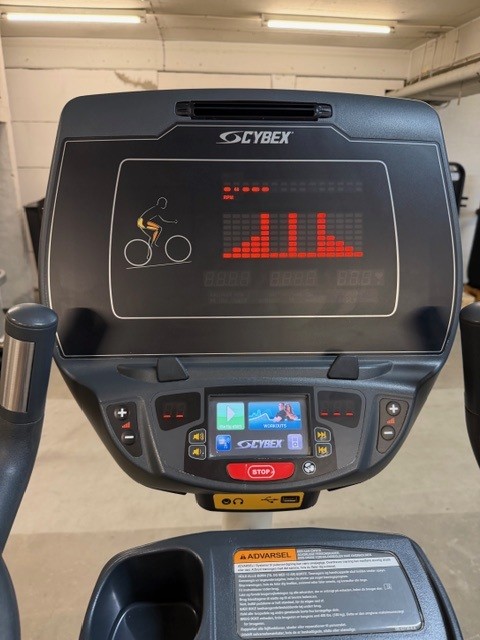 Brugt - Cybex 770C Upright Bike