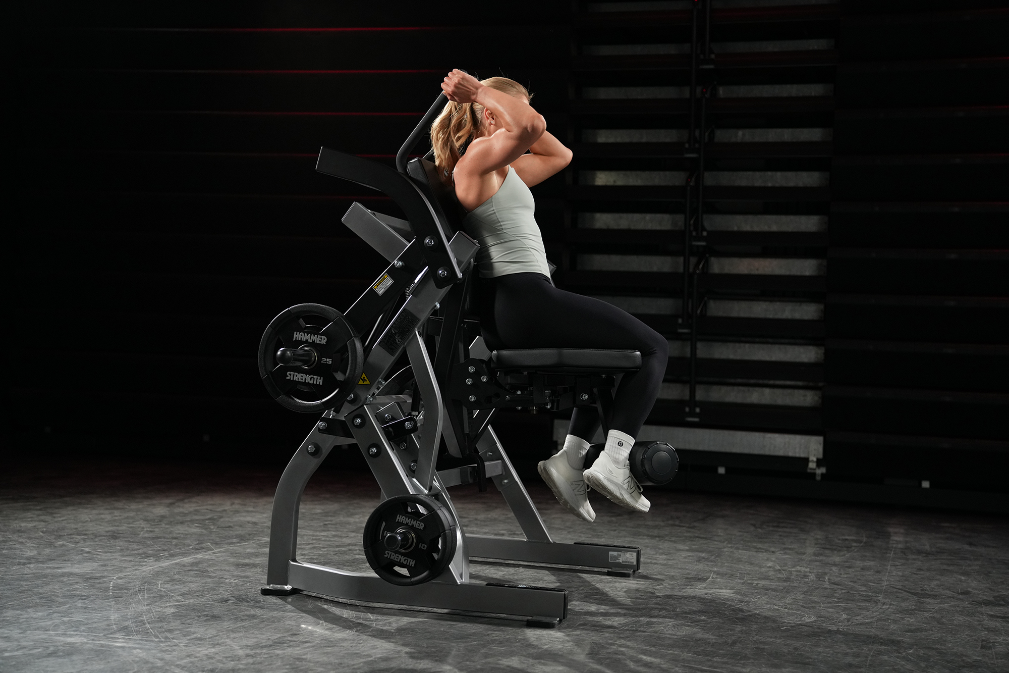 Hammer Strength Plate-Loaded Abdominal Crunch